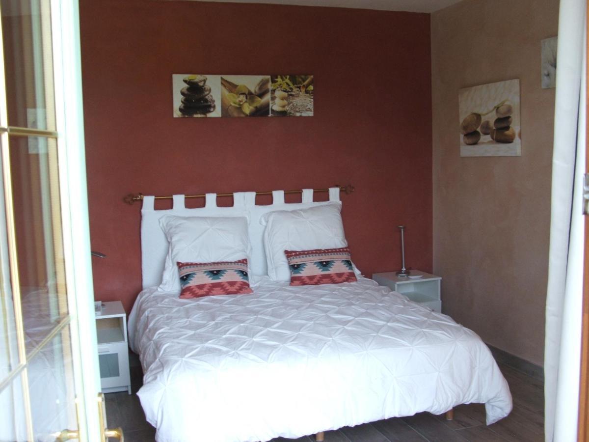 La Zenitude Villa Les Leches Exterior photo